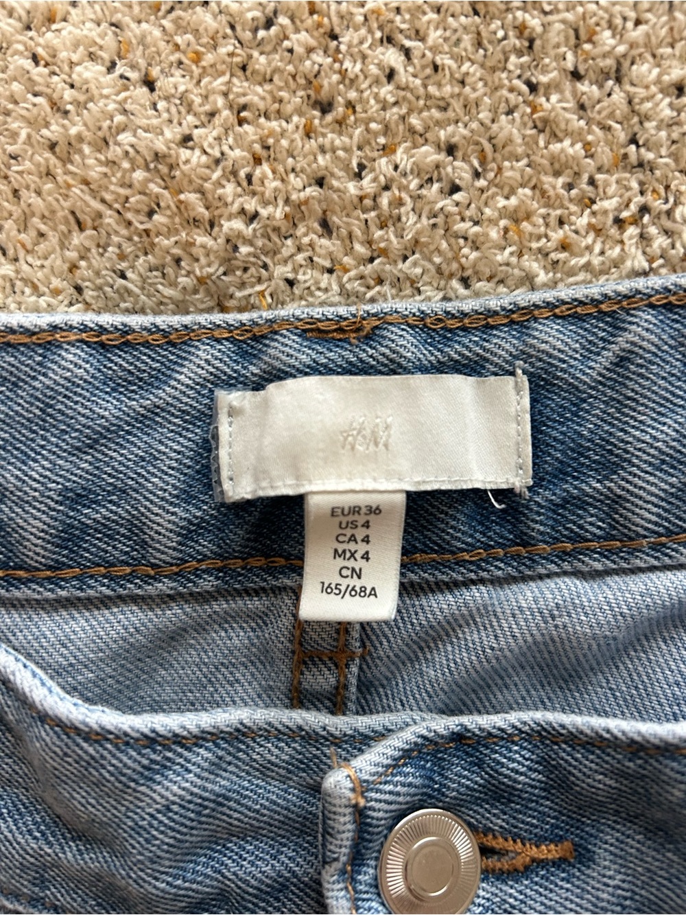 Distressed Jeans - Picture 5 of 5